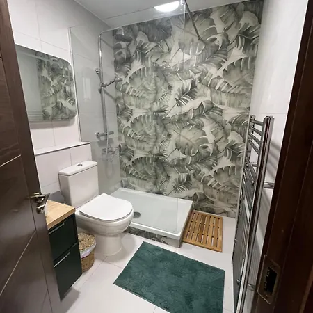 2 Bedroom Deluxe Centre Location Location 戈尔韦