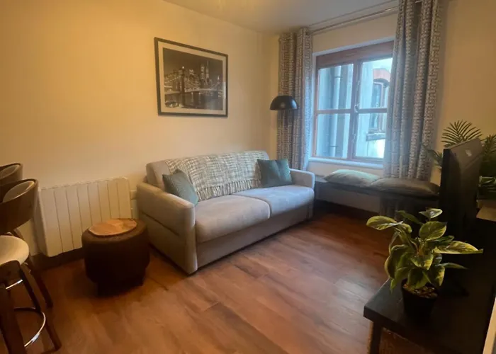 Apartament 2 Bedroom Deluxe Centre Location Location Free Parking