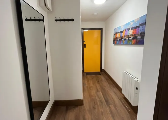 2 Bedroom Deluxe Centre Location Location Free Parking