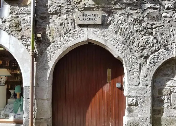 2 Bedroom Deluxe Centre Location Location Free Parking Apartament Galway