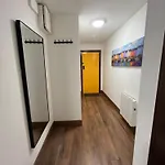 2 Bedroom Deluxe Centre Location Location Free Parking